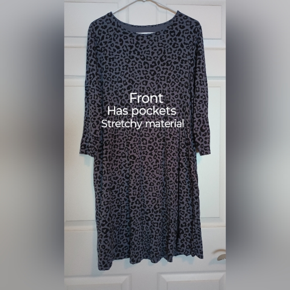 Time and Tru Large 3/4 Sleeve Dress